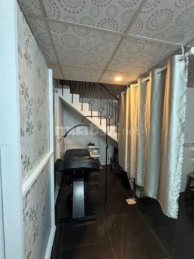CẦN SANG NHUỢNG lại Spa Gội đầu dưỡng sinh, chăm sóc da và phun xăm 