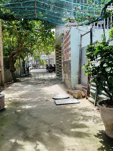 Nhà bán HXH 9mx18m, 2 tầng, Vĩnh Ngọc, Nha Trang