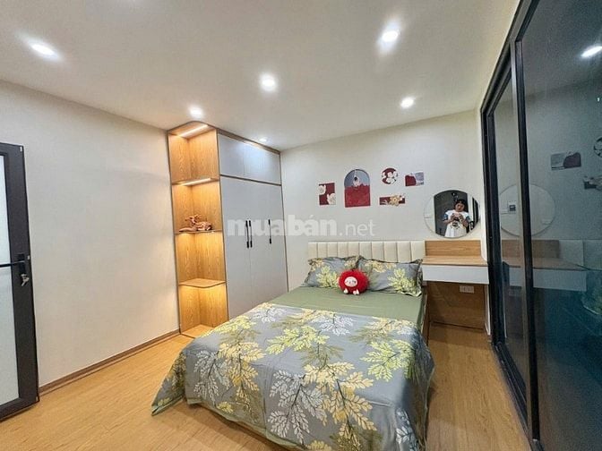 BA GÁC ĐỖ CỬA , 20M RA Ô TÔ TRÁNH , SÁT HỒ ĐẦM HỒNG , NGÕ THOÁNG RỘNG.