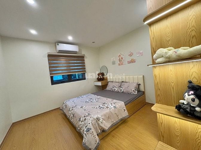 BA GÁC ĐỖ CỬA , 20M RA Ô TÔ TRÁNH , SÁT HỒ ĐẦM HỒNG , NGÕ THOÁNG RỘNG.