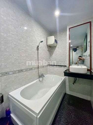 Cho Thuê Nhà Nguyên Căn Hẻm An Ninh Võ Thị Sáu_Trần Quốc Thảo Q3