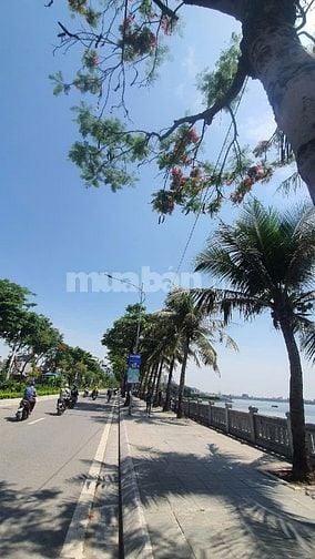 Chính chủ cần bán nhà Quận Tây Hồ, 86m2, Ô tô, Gần Hồ, Ở sướng,  