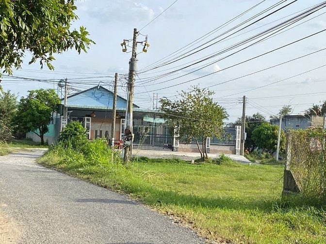 160m2 có thổ cư. Đất 2 mặt tiền. Gần trung tâm thị trấn. 6xx tr 