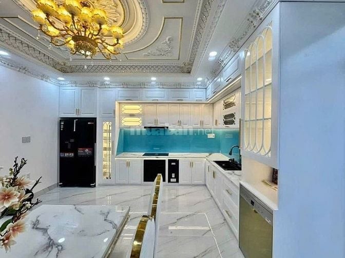 Bán gấp nhà hẻm oto đường Nguyễn Kiệm, p3, Gò Vấp giá 2 tỷ 950/54m2
