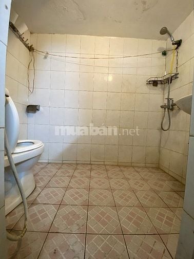 Cho thuê nhà nguyên căn quận Hoàn Kiếm, giá chỉ 6 triệu/tháng (hình th