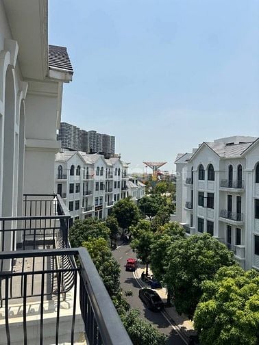 126M2 NHÀ PHỐ CHO THUÊ 5 TẦNG CÓ THANG MÁY KHU ĐÔNG ĐÚC MANHATTAN