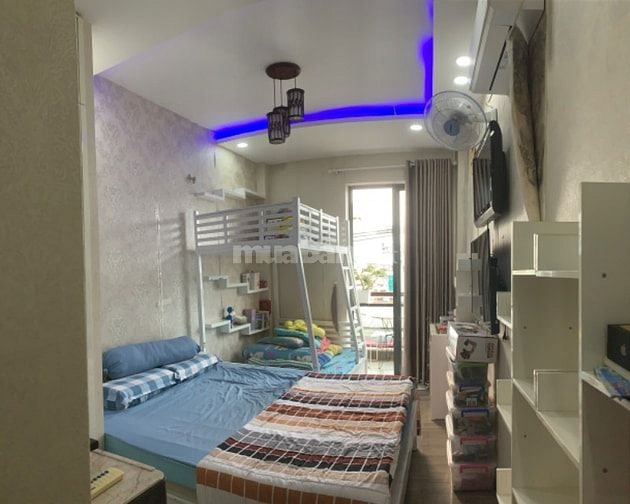 Mặt tiền đường ba đình p10 cần bán