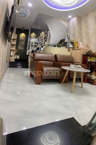 Mặt tiền đường ba đình p10 cần bán