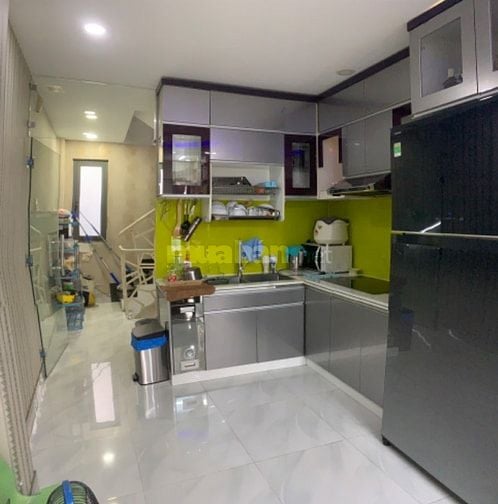 Mặt tiền đường ba đình p10 cần bán
