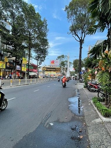 NGANG 8.5M.. Nguyễn Tri Phương, Q.10 - 122m2 (8.5 x 15) - Hầm 8 Tầng