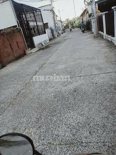 Bán nhà cấp 4 Sổ hồng riêng hẻm xe ba gác 