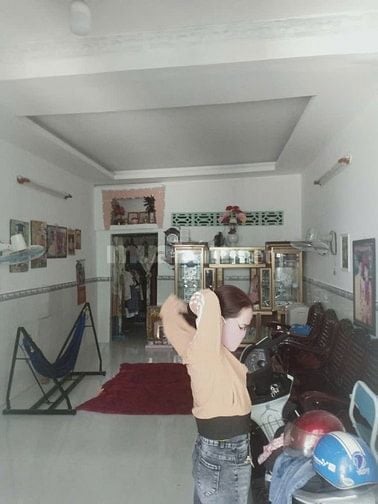 Bán nhà cấp 4 Sổ hồng riêng hẻm xe ba gác 