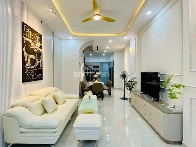 Nhà 41.6m2 Yên Thế, Tân Bình gần sân bay Tân Sơn Nhất. Xây trệt 3 lầu