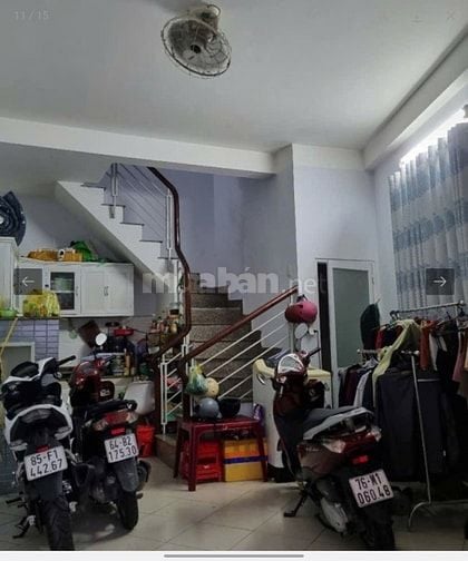 Bán nhà đường Calmette Q1 6x8m 3 tầng chỉ 10,5 tỷ.