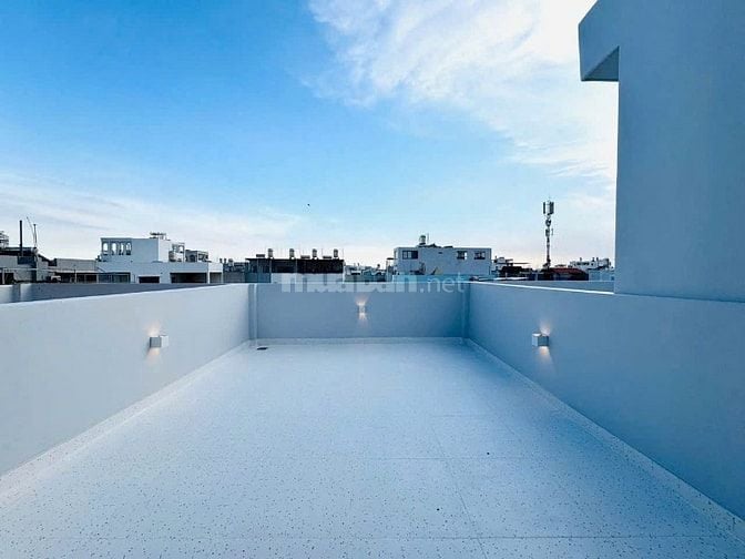 bán nhà SIÊU PHẨM NHÀ ĐẸP, CÓ THANG MÁY, DT 4M x 16M, đường ô tô 8m 