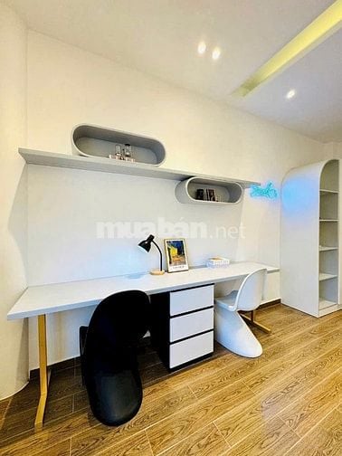 bán nhà SIÊU PHẨM NHÀ ĐẸP, CÓ THANG MÁY, DT 4M x 16M, đường ô tô 8m 