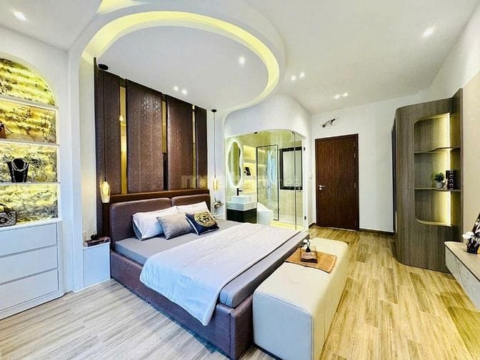 bán nhà SIÊU PHẨM NHÀ ĐẸP, CÓ THANG MÁY, DT 4M x 16M, đường ô tô 8m 