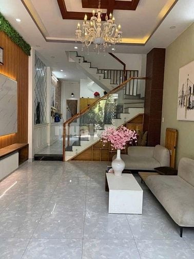 Nhà Bình Chánh khu dân cư 750Tr sổ Hồng riêng 