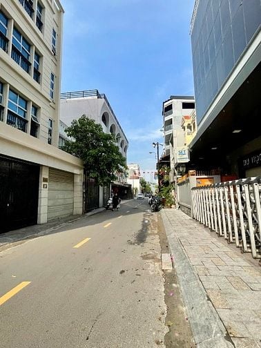 Khu vực hiếm Nhà Bán.... MT Đặng Dung, Q.1 - 186m2 (8 x 22m) - 6 Tầng 