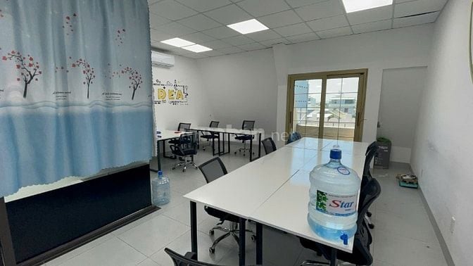 Văn phòng khu Hòa Cường, đầy đủ bàn ghế, giá 9 triệu