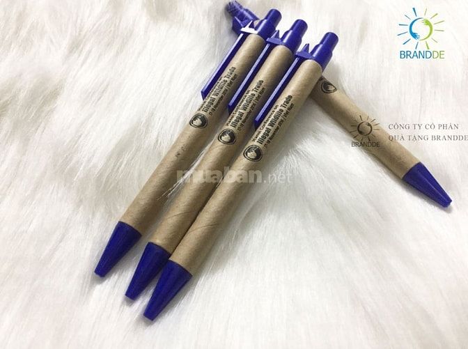 Bút bi giáy, bút bi nhựa, bút kim loại,... in logo theo yêu cầu