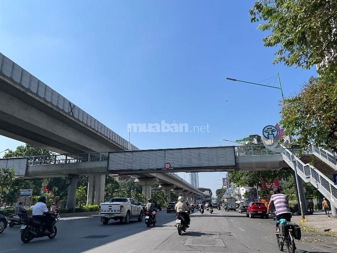 Bán nhà lô góc mặt đường Nguyễn Trãi, Thanh Xuân, Hà Nội