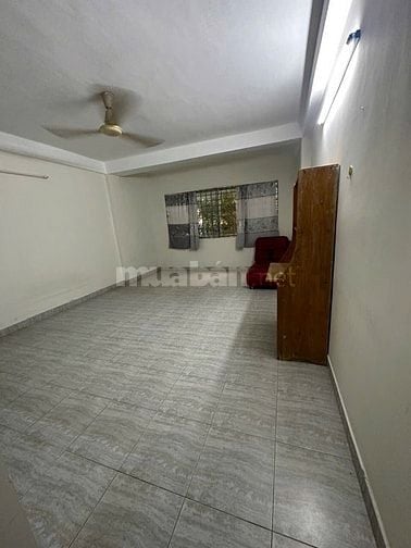 Cho thuê 10 triệu, Kinh Dương Vương, BT