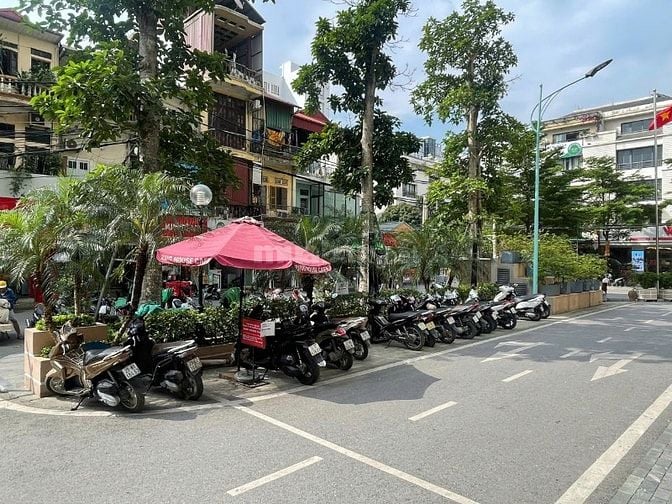 MẶT BẰNG ĐẸP TẦNG 1  MẶT ĐƯỜNG TRIỀU KHÚC _  VỊ TRÍ VÀNG 