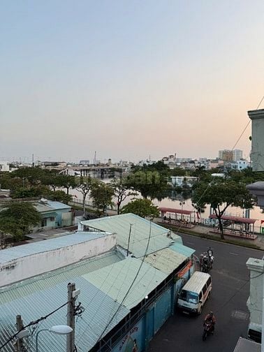 Cho thuê nhà mặt tiền Phạm Văn Chí, P.7, Q.6 giá 13tr - Gần Lò Gốm		 -