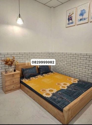 Tôi có nhà cần bán có việc . anh chị nào cần liên hệ tôi 