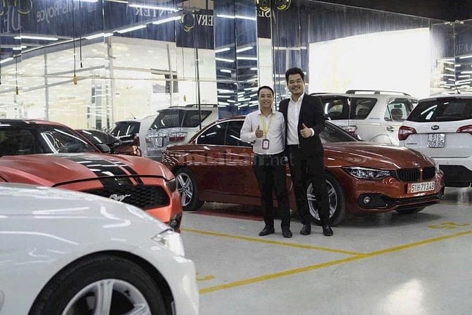Tập đoàn Gia Đình Việt Quận Tân Bình cần thuê 10 xe Kia Carnival