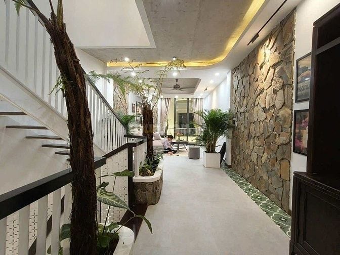 NHà To Đẹp 200m2 trung tâm đà nẵng ,3 phút ra biển thanh khê giá 12 tỷ