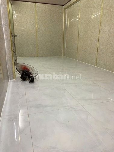 Cho thuê nhà mặt tiền Cao Văn Lầu, P.2, Q.6 giá 20tr