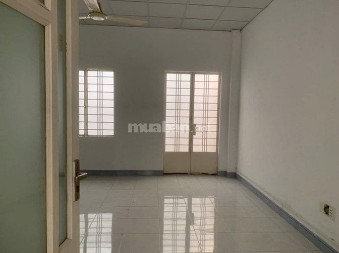 👉Nhà cho thuê nguyên căn khu Tên Lửa, 14 triệu