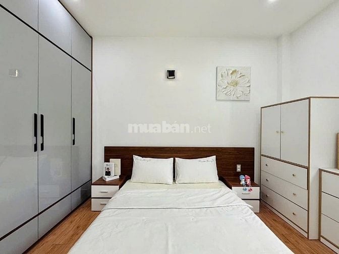 HOA HẬU LÀNG NHÀ, đ Trương Hoài Thanh, Tân Bình. Nhà có sẵn hd thuê 14
