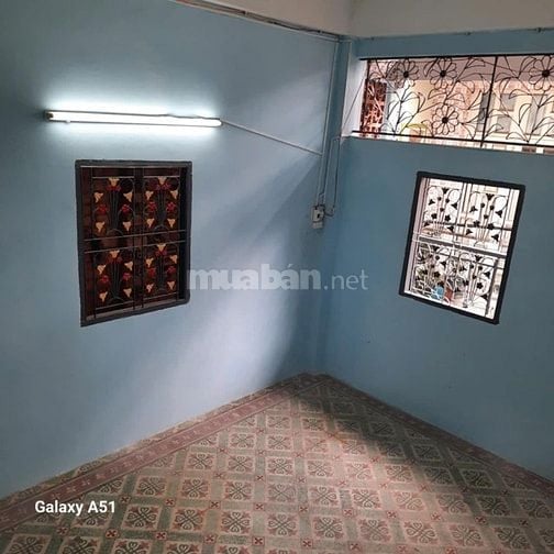 Cho thuê phòng 25m2 đường Bến Vân Đồn ,  quận 4