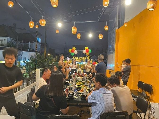 Sang gấp quán Quán nhậu chỉ 250tr ,Mặt tiền đường Tân Hương góc 2 MT  