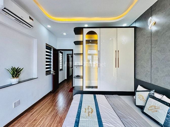 HÀNG ĐẸP GIÁ TỐT Đ. HỒ THỊ KỶ, P1, Q.10 GIÁ 3 tỷ 190/ 46m2 HẺM TO 6M