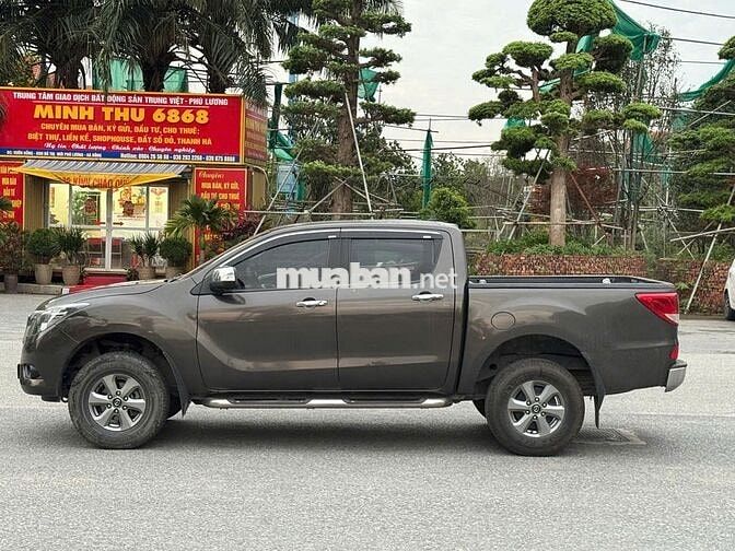 Bán xe Mazda BT 50 2018 số sàn 2 cầu máy dầu đẹp