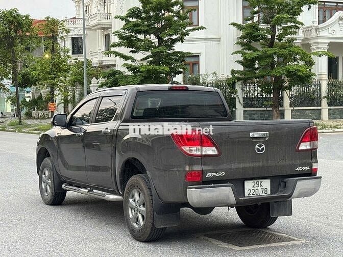 Bán xe Mazda BT 50 2018 số sàn 2 cầu máy dầu đẹp