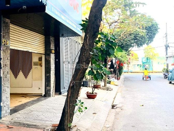 Cho thuê nhà MT nội bộ khu Bàu Cát