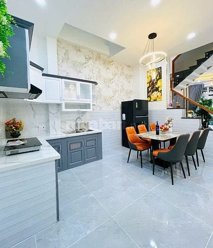 Nhà 64m2 Nguyễn Văn Quá, Q12 - Gần CV Cây Sộp, xây 1 trệt 2 lầu, 