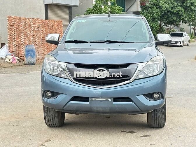 Bán Mazda BT 50 2017 số sàn 2 cầu màu xanh cực đẹp