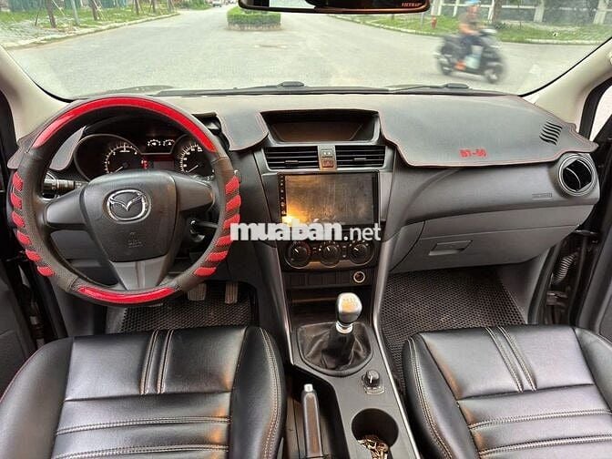 Bán xe Mazda BT 50 2018 số sàn 2 cầu máy dầu đẹp