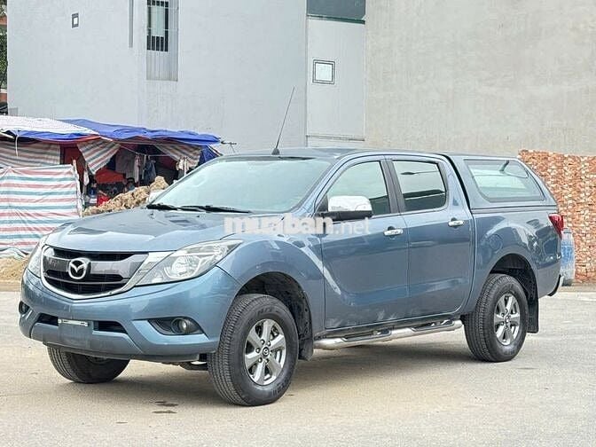 Bán Mazda BT 50 2017 số sàn 2 cầu màu xanh cực đẹp