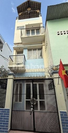 Cho thuê nhà mặt tiền Nguyễn Duy Dương, P.8, Q.3 giá 37tr