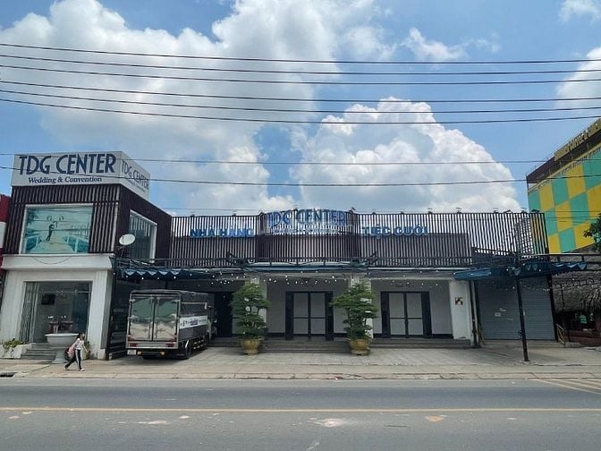 Cần sang nhượng gấp nhà hàng tiệc cưới tại Bình Dương