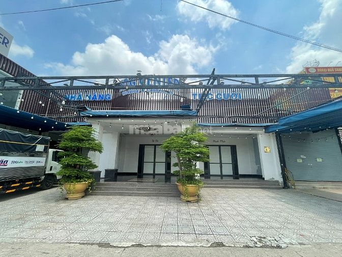 Cần sang nhượng gấp nhà hàng tiệc cưới tại Bình Dương