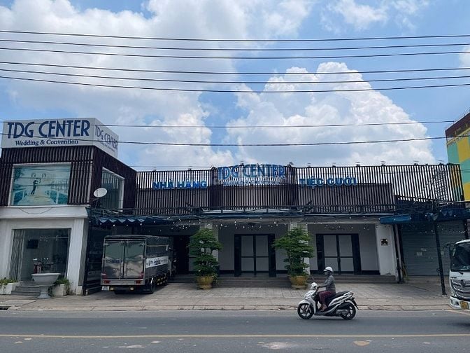 Cần sang nhượng gấp nhà hàng tiệc cưới tại Bình Dương