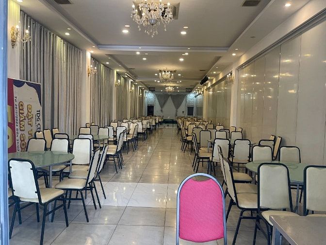 Cần sang nhượng gấp nhà hàng tiệc cưới tại Bình Dương